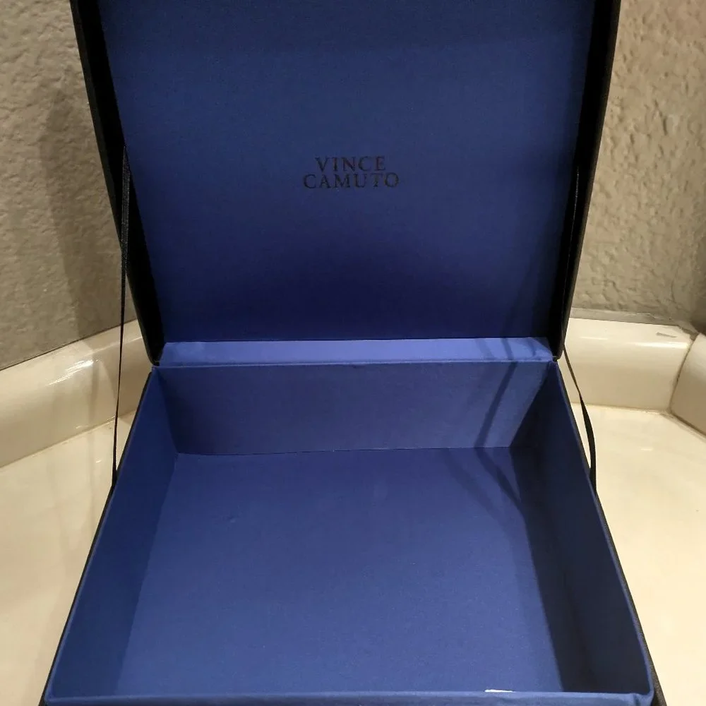 NEW VINCE CAMUTO BLACK BOX